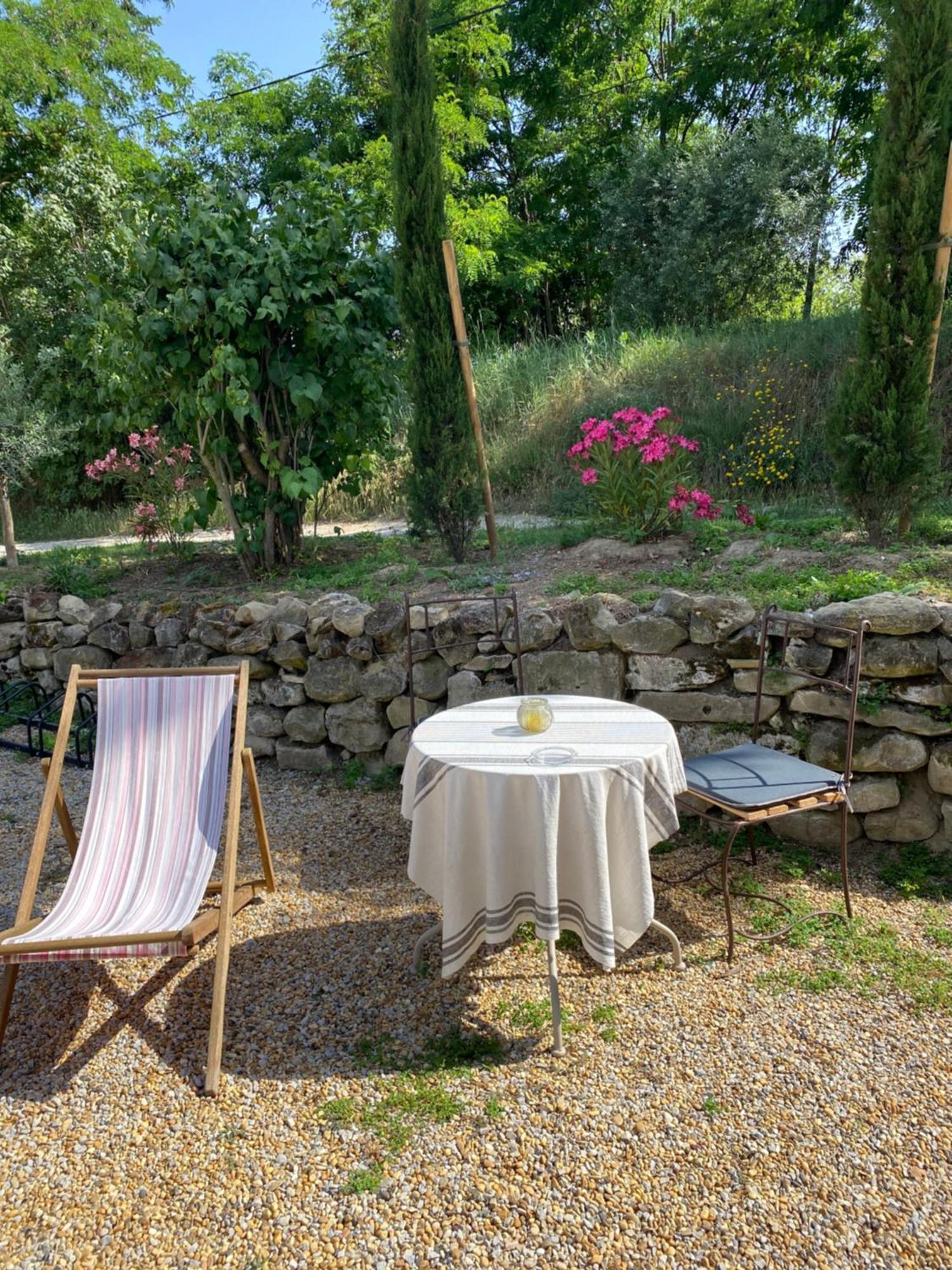 Vila La Magnanerie En Provence Niozelles Exteriér fotografie